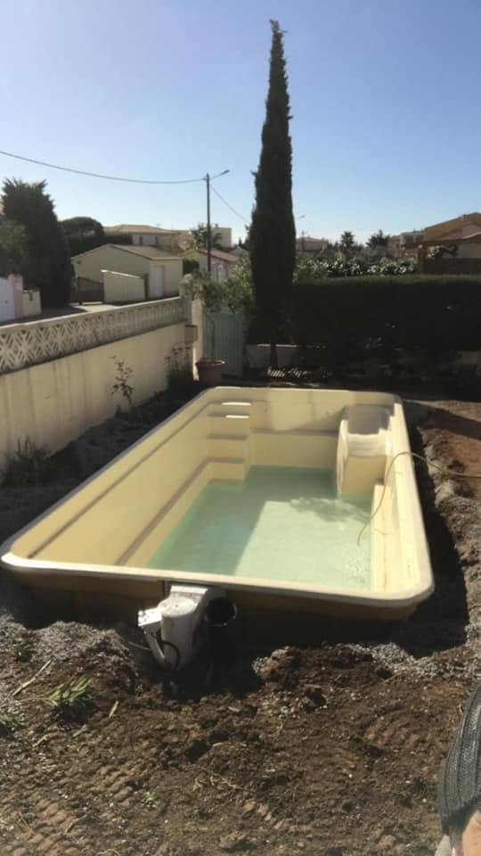 Piscine coque Sol KP Direct installée à Secteur Béziers – Hérault (34) (34)